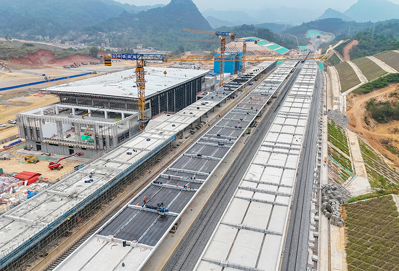 憑祥東站進(jìn)入全面裝飾裝修階段.jpg 憑祥東站進(jìn)入全面裝飾裝修階段.jpg