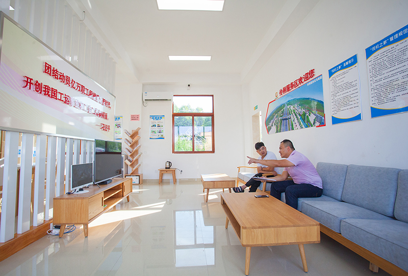 附件2:伶俐服務(wù)區(qū)“司機之家”.jpg 附件2:伶俐服務(wù)區(qū)“司機之家”.jpg