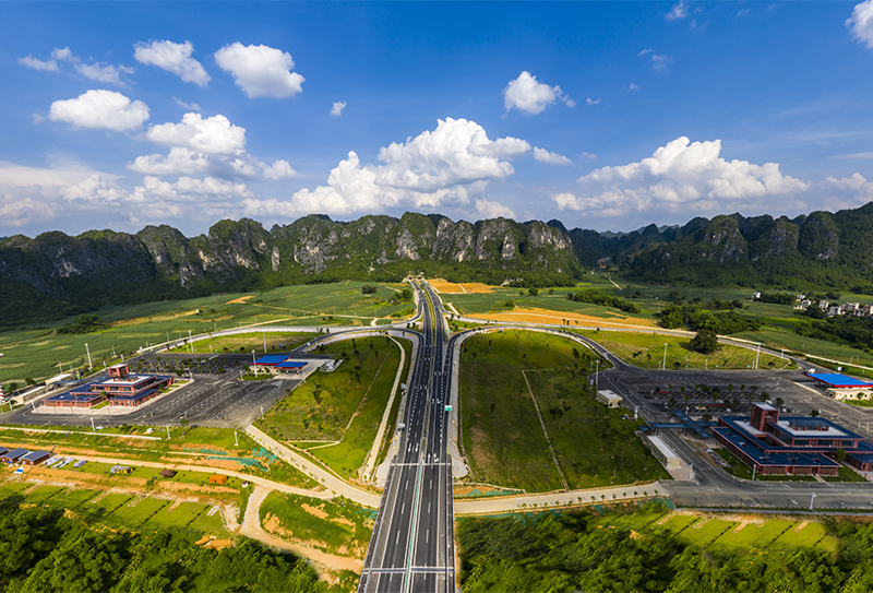 崇水高速花山服務區(qū)2.jpg 崇水高速花山服務區(qū)2.jpg