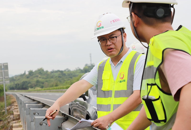 工作圖片 (3).jpg 工作圖片 (3).jpg